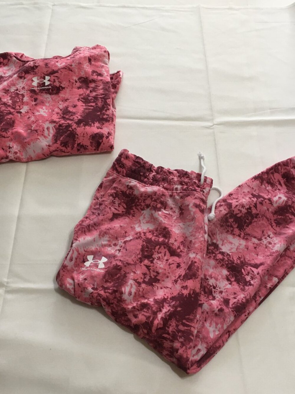 Under Armour Pink Terry Print Crew Neck L/S Shirt XS (Fit M) Joggers Medium Set